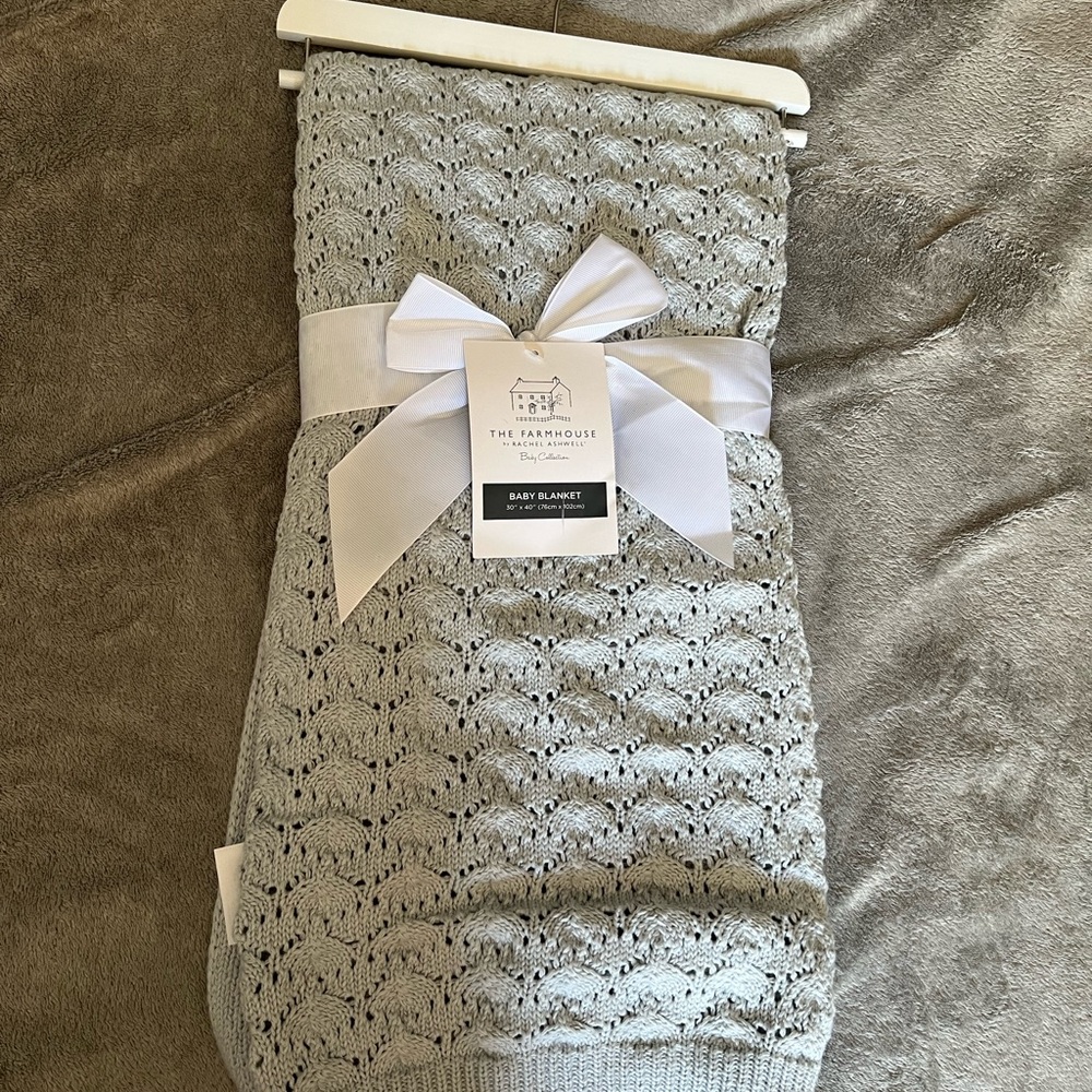 NWT baby blanket